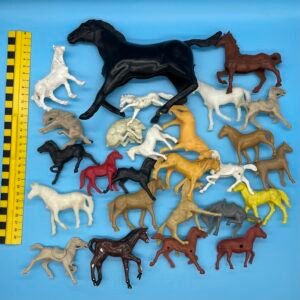 Vintage Horse Figure Lot 1