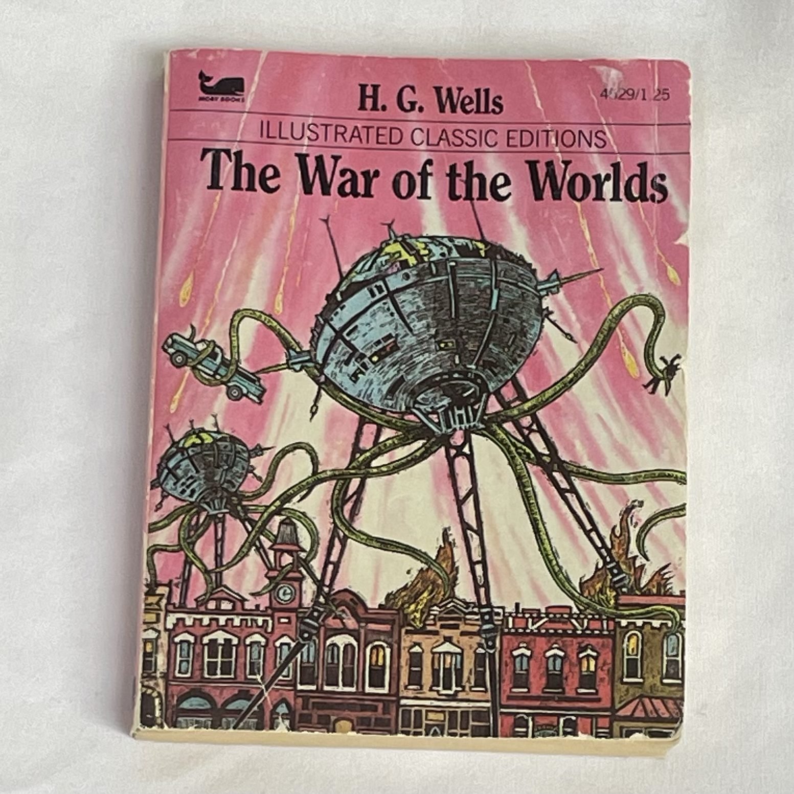 War of the Worlds - Illustrated Classics by Moby Books 1983